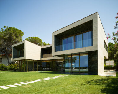 Villa Lola